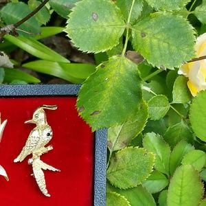 #12 Vintage Gold Woodpecker